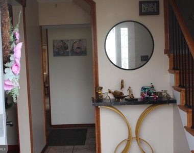 219 Meadow Drive - Photo Thumbnail 21