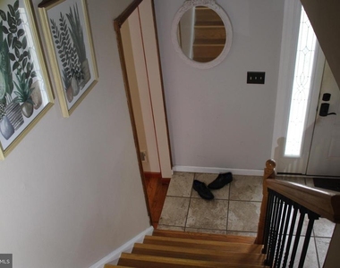 219 Meadow Drive - Photo Thumbnail 8