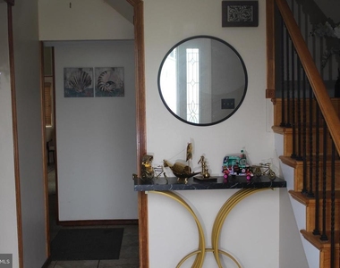 219 Meadow Drive - Photo Thumbnail 1
