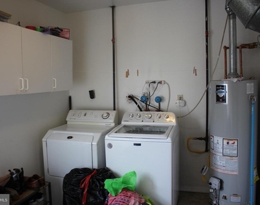 219 Meadow Drive - Photo Thumbnail 43