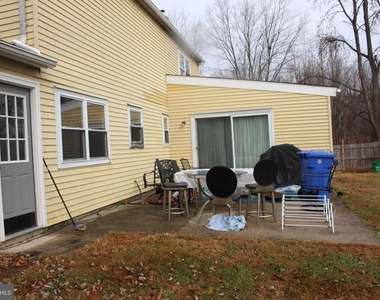219 Meadow Drive - Photo Thumbnail 14