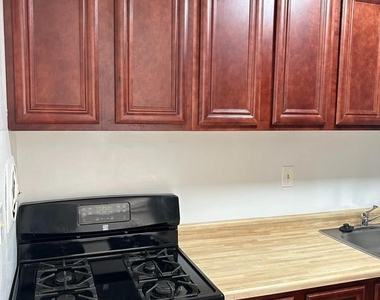 7617 Fontainebleau Drive - Photo Thumbnail 3