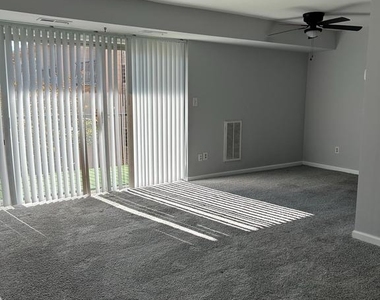 7617 Fontainebleau Drive - Photo Thumbnail 4