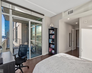 1330 Lancaster Street - Photo Thumbnail 12