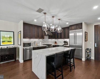 1330 Lancaster Street - Photo Thumbnail 1