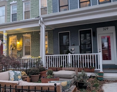 329 16th Street Se - Photo Thumbnail 1