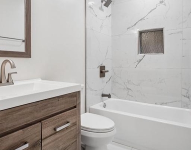 329 16th Street Se - Photo Thumbnail 8