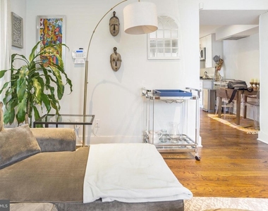 1659 Holbrook Street Ne - Photo Thumbnail 5