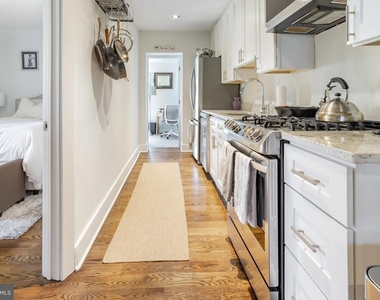 1659 Holbrook Street Ne - Photo Thumbnail 15