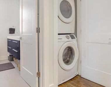 1659 Holbrook Street Ne - Photo Thumbnail 12