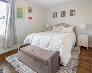 1659 Holbrook Street Ne - Photo Thumbnail 13