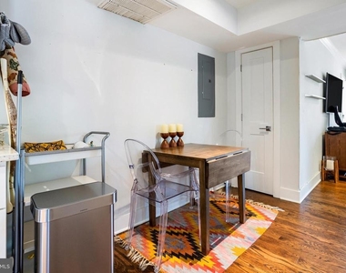 1659 Holbrook Street Ne - Photo Thumbnail 8