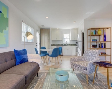 620 Belmont Ave - Photo Thumbnail 4