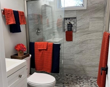 2637 Lester Street - Photo Thumbnail 9