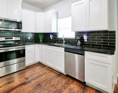 3510 Oleander Avenue - Photo Thumbnail 10