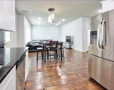 3510 Oleander Avenue - Photo Thumbnail 9