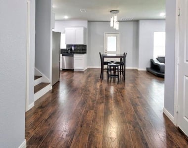 3510 Oleander Avenue - Photo Thumbnail 1