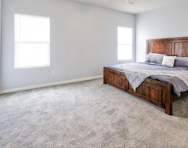 3510 Oleander Avenue - Photo Thumbnail 13