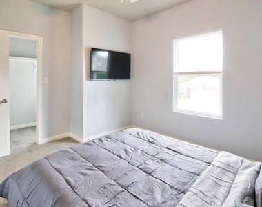 3510 Oleander Avenue - Photo Thumbnail 22