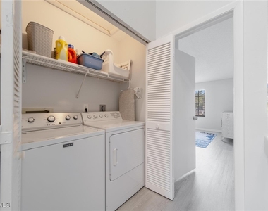 820 Meadowland Drive - Photo Thumbnail 12