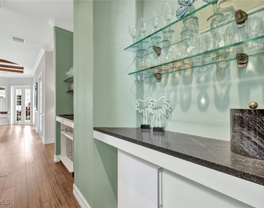 255 2nd Avenue N - Photo Thumbnail 11
