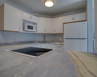 3315 58th Avenue S - Photo Thumbnail 8
