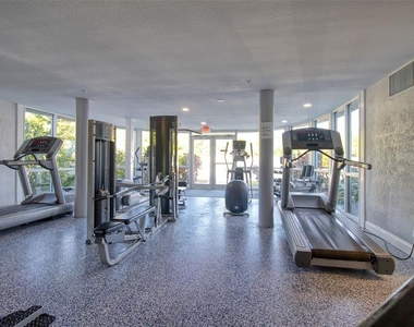3315 58th Avenue S - Photo Thumbnail 18