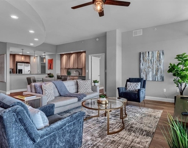 525 E Jackson Street - Photo Thumbnail 32