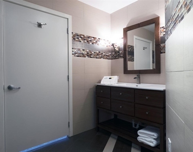 525 E Jackson Street - Photo Thumbnail 24