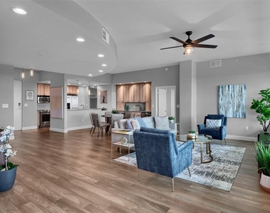 525 E Jackson Street - Photo Thumbnail 30