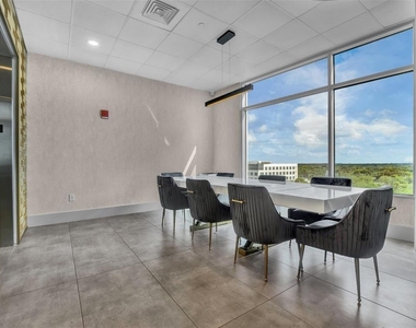 525 E Jackson Street - Photo Thumbnail 16