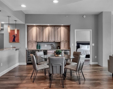 525 E Jackson Street - Photo Thumbnail 33