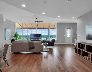 525 E Jackson Street - Photo Thumbnail 35