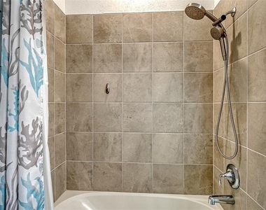 12180 Wellen Golf Street - Photo Thumbnail 30