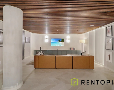 1010 Pacific Street - Photo Thumbnail 17