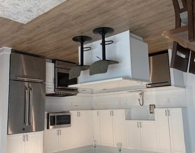 221 Brighton Avenue - Photo Thumbnail 4