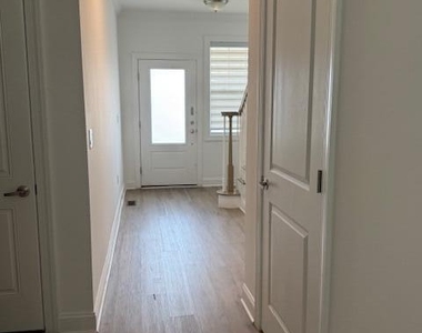 221 Brighton Avenue - Photo Thumbnail 5