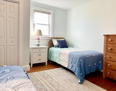 209 4th Avenue - Photo Thumbnail 15