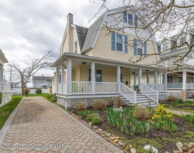 209 4th Avenue - Photo Thumbnail 1
