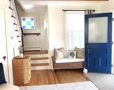 209 4th Avenue - Photo Thumbnail 3