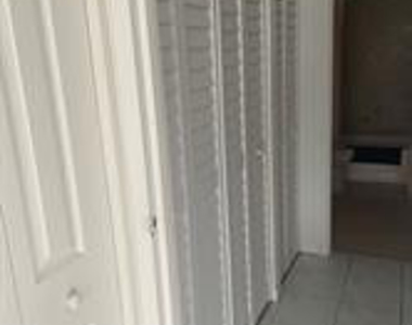 2821 Somerset Drive - Photo Thumbnail 8