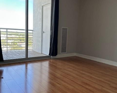 1830 Radius Drive - Photo Thumbnail 8