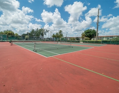 8940 S Hollybrook Boulevard - Photo Thumbnail 39