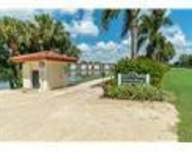 8940 S Hollybrook Boulevard - Photo Thumbnail 55