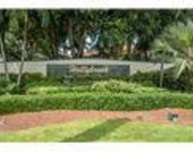 8940 S Hollybrook Boulevard - Photo Thumbnail 84