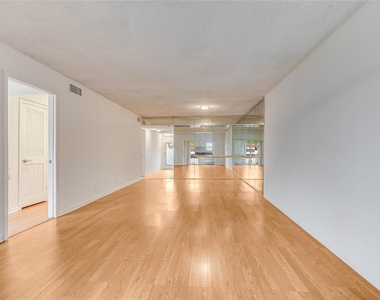 8940 S Hollybrook Boulevard - Photo Thumbnail 1