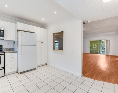 8940 S Hollybrook Boulevard - Photo Thumbnail 3