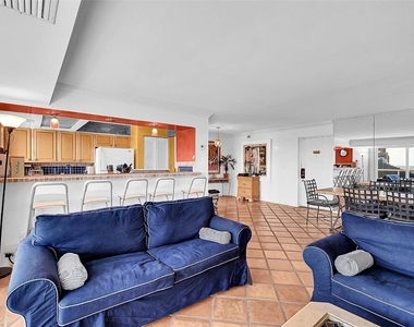 2841 N Ocean Boulevard - Photo Thumbnail 5
