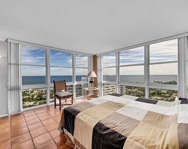 2841 N Ocean Boulevard - Photo Thumbnail 13
