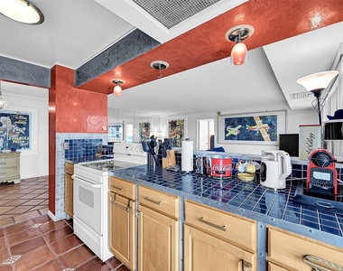 2841 N Ocean Boulevard - Photo Thumbnail 9